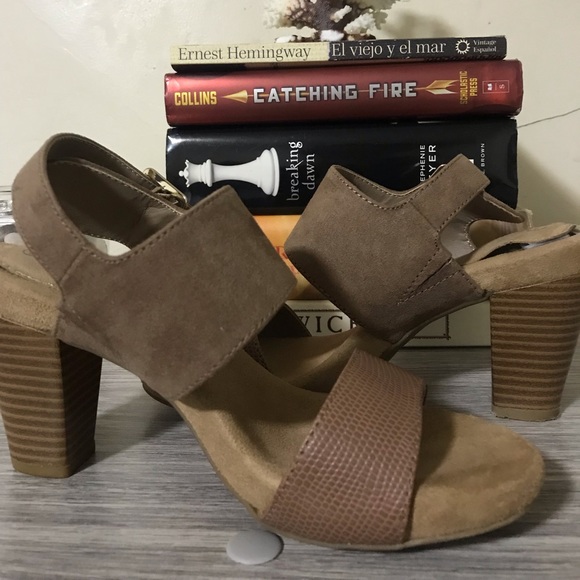 Giani Bernini Tan and Brown heels size 6 - Picture 2 of 8
